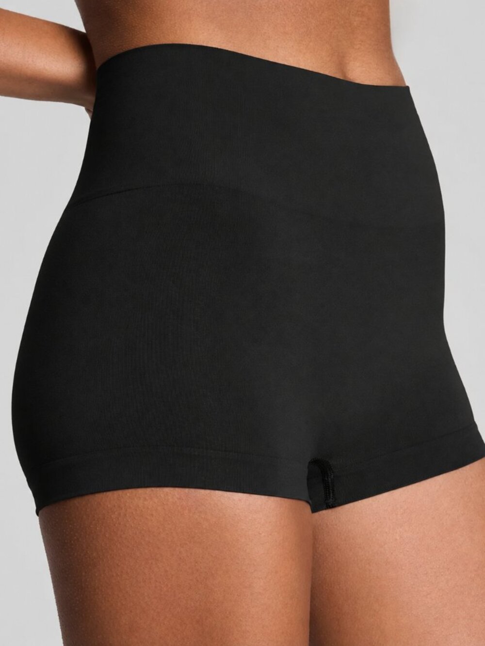 SPANXshape ExtraOrdinary Boyshort Black